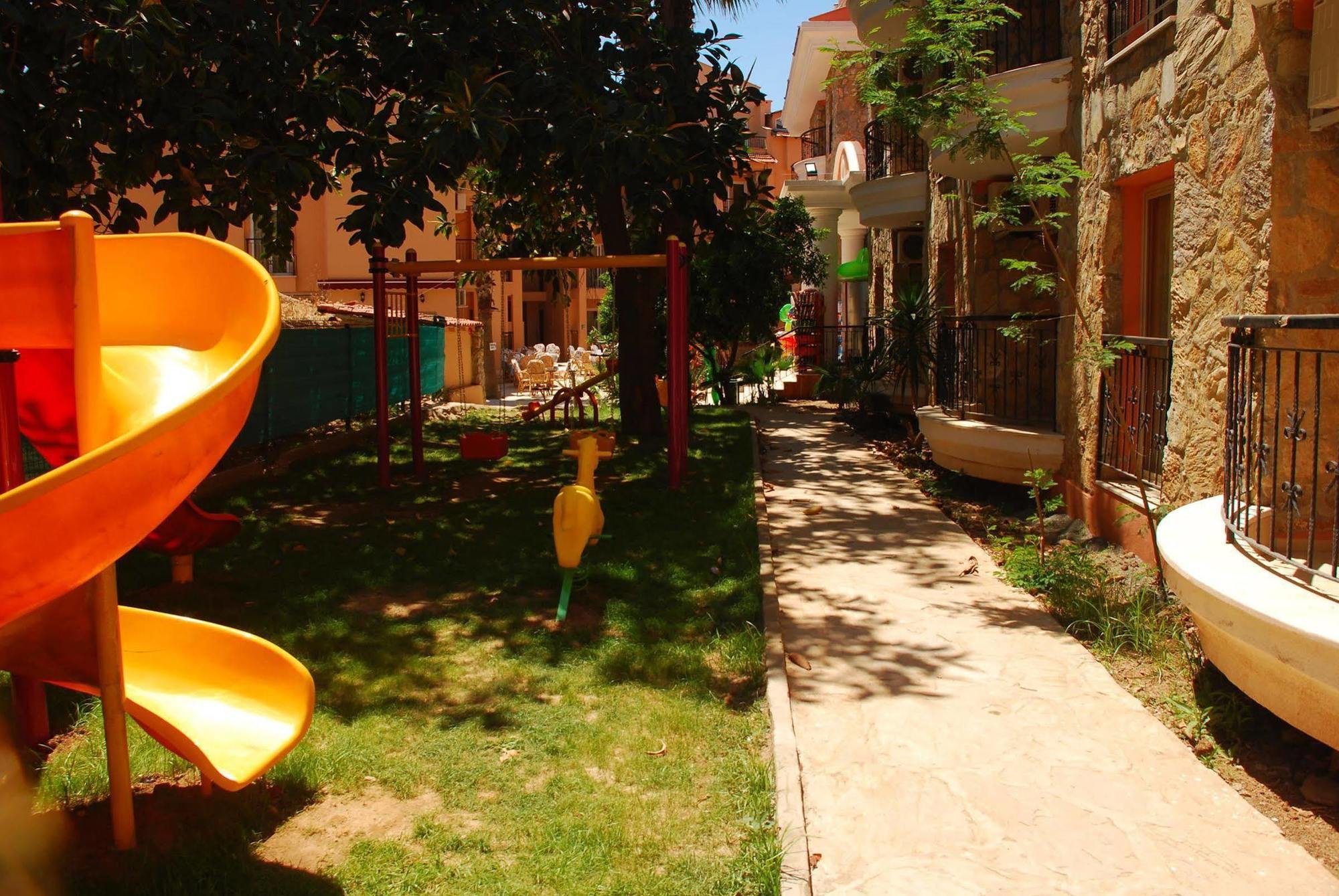 Club Dena Aparthotel Marmaris Exterior photo